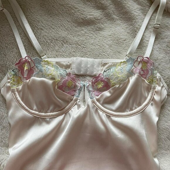 Cream satin silk lingerie backless slip dress floral lace trim bustier | Size S - Picture 4 of 8